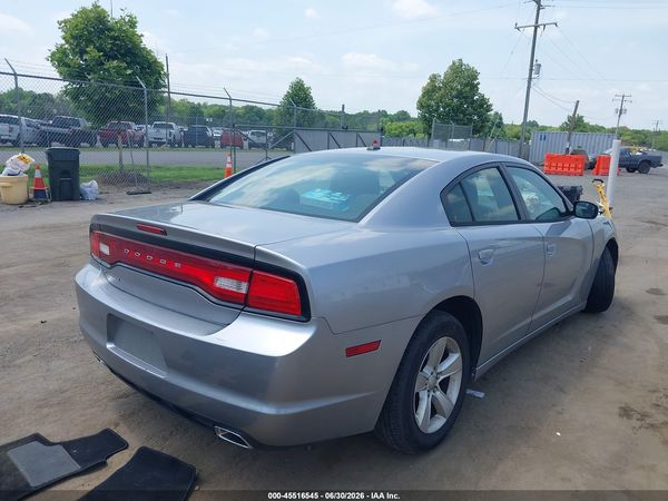 2013 DODGE CHARGER SE