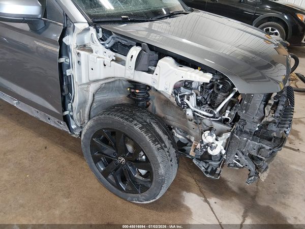 2022 VOLKSWAGEN TAOS 1.5T SE — I6