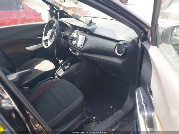 2019 NISSAN KICKS SR — I5