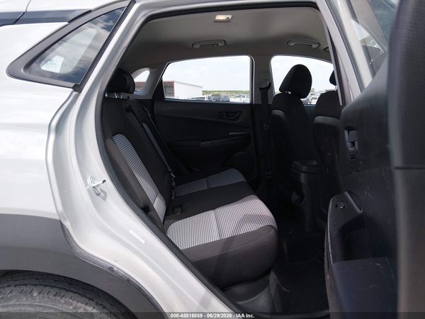 2023 HYUNDAI KONA SE