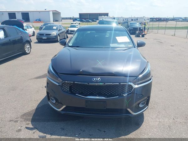 2017 KIA CADENZA PREMIUM