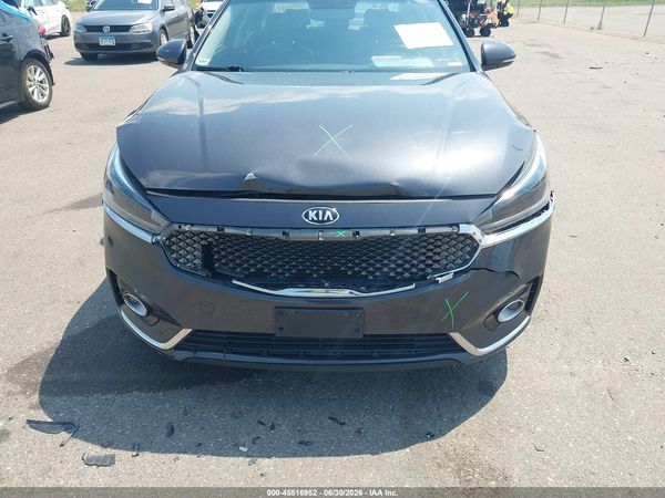 2017 KIA CADENZA PREMIUM