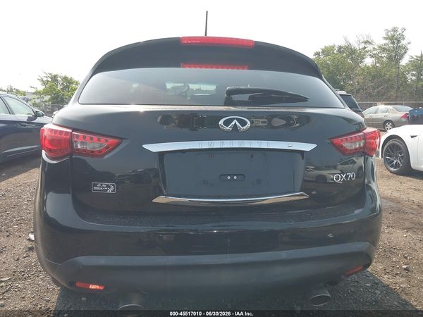 2017 INFINITI QX70