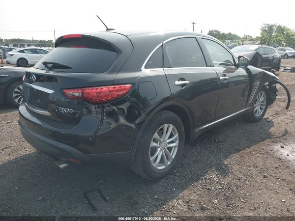 2017 INFINITI QX70