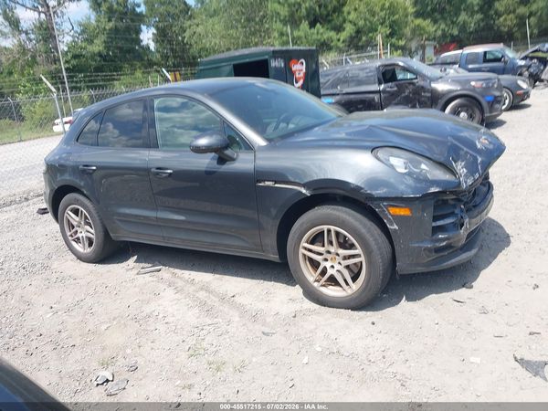 2020 PORSCHE MACAN