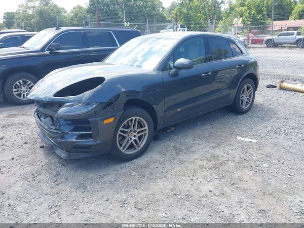 2020 PORSCHE MACAN