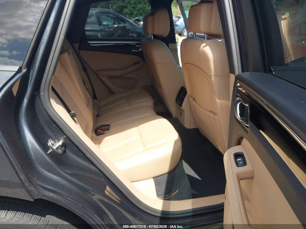 2020 PORSCHE MACAN