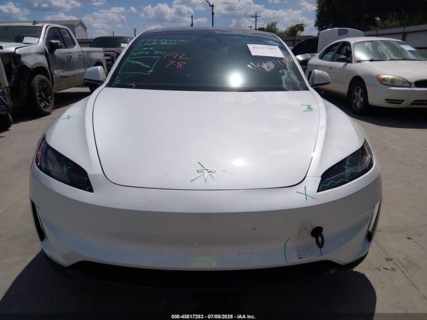 2025 TESLA MODEL 3