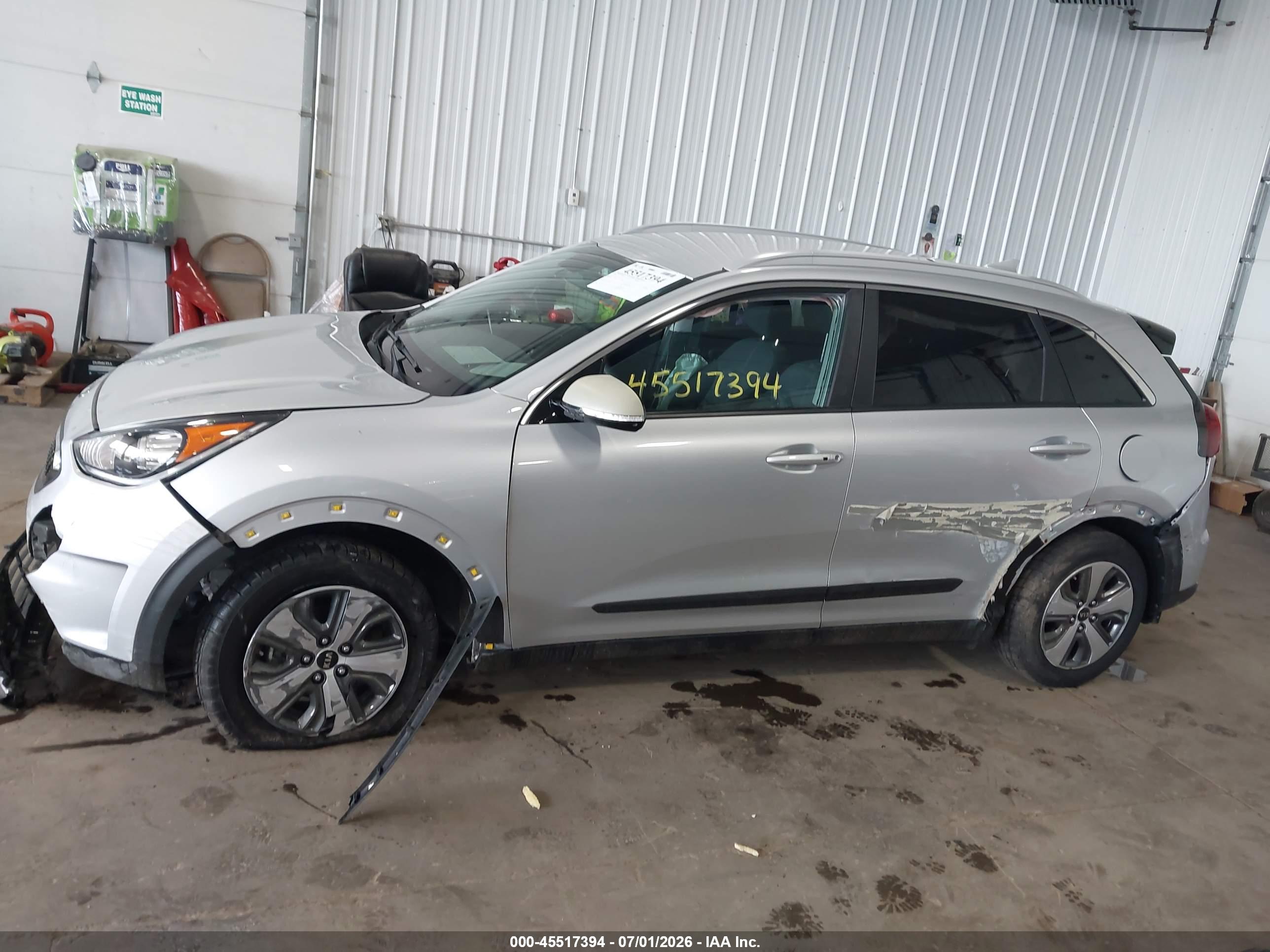 2019 KIA NIRO LX