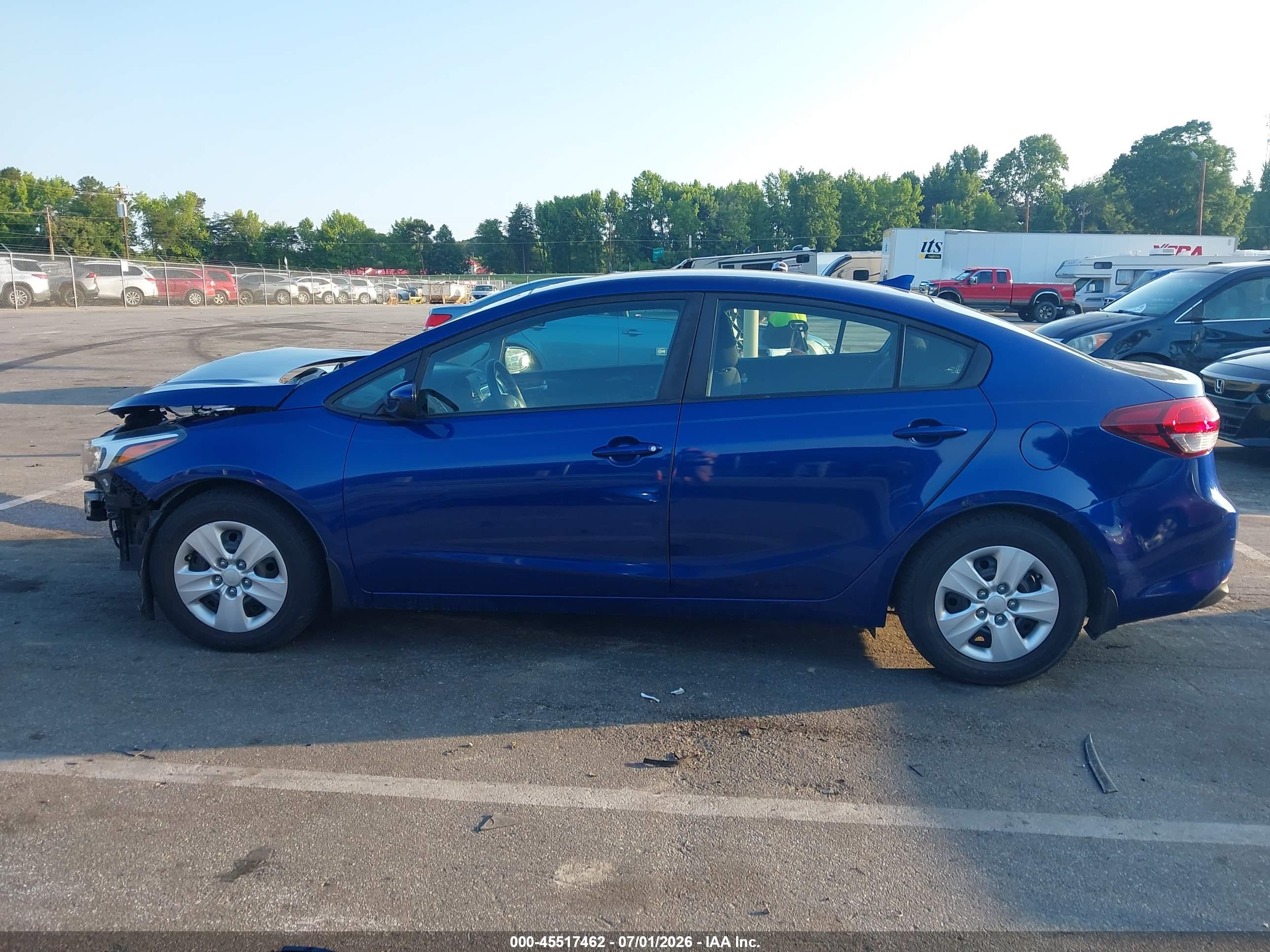 2017 KIA FORTE LX
