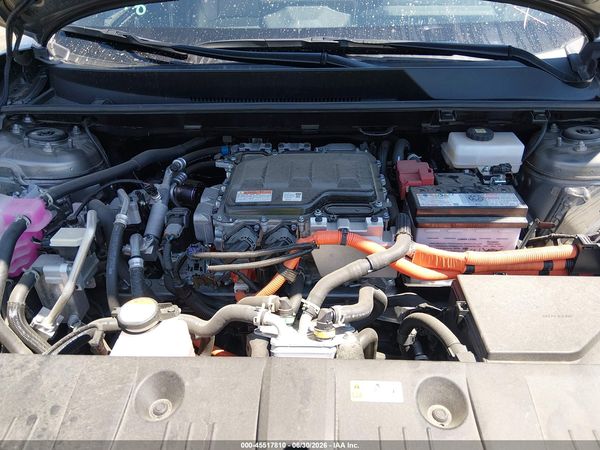 2024 TOYOTA BZ4X XLE