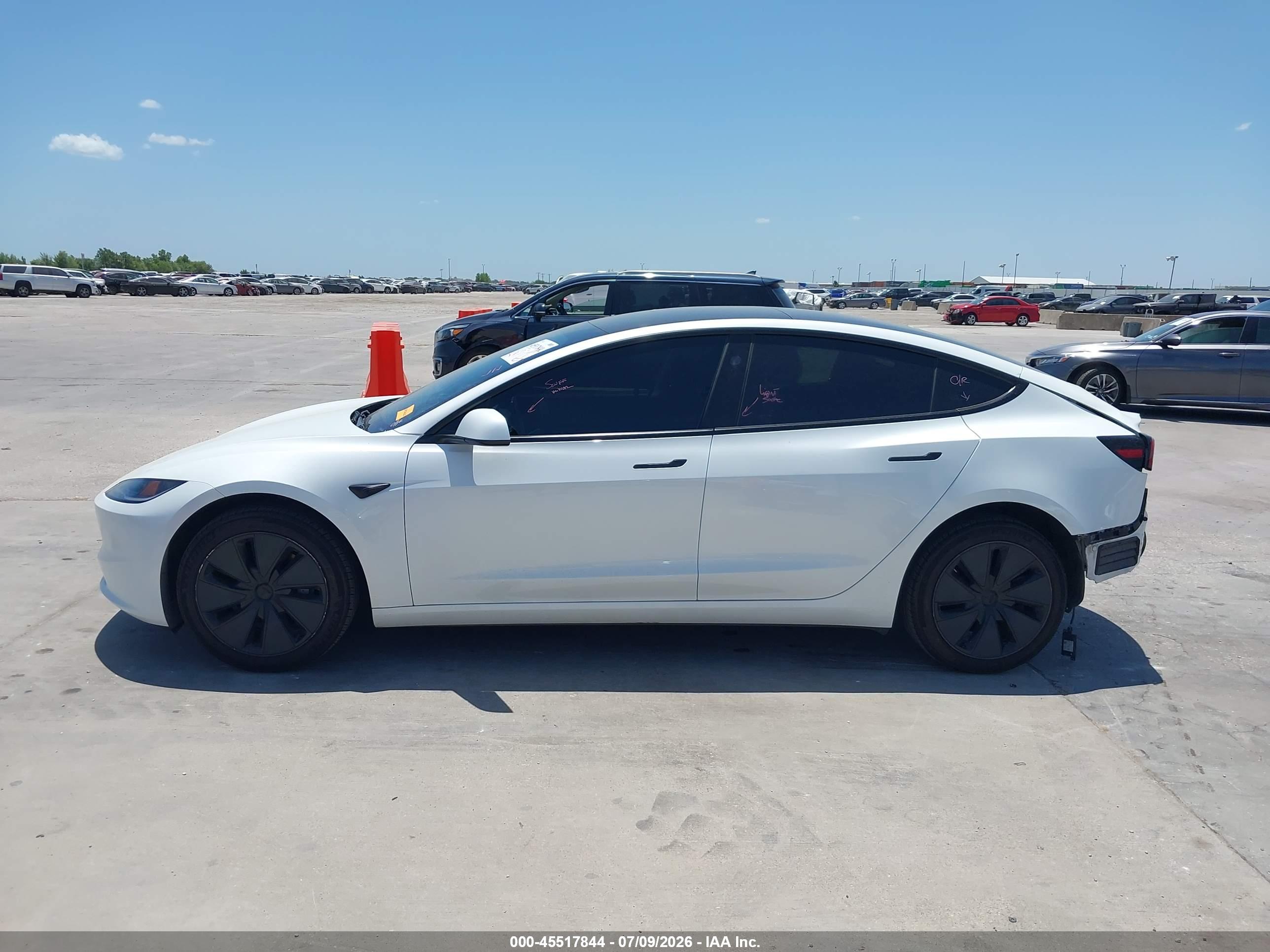 2025 TESLA MODEL 3
