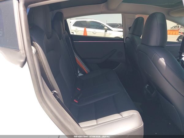 2025 TESLA MODEL 3