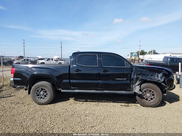 2017 TOYOTA TACOMA SR5 V6