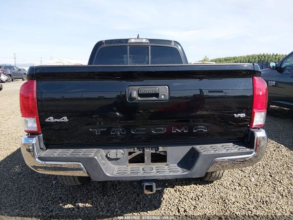 2017 TOYOTA TACOMA SR5 V6