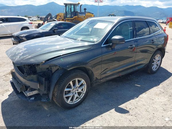 2018 VOLVO XC60 T5 MOMENTUM