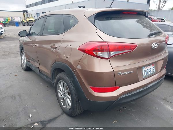 2016 HYUNDAI TUCSON SE