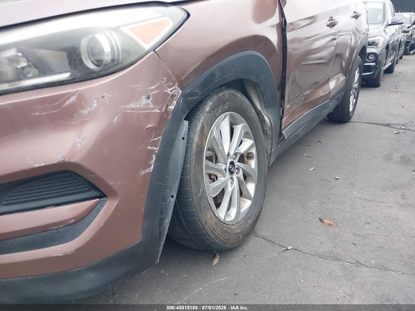 2016 HYUNDAI TUCSON SE