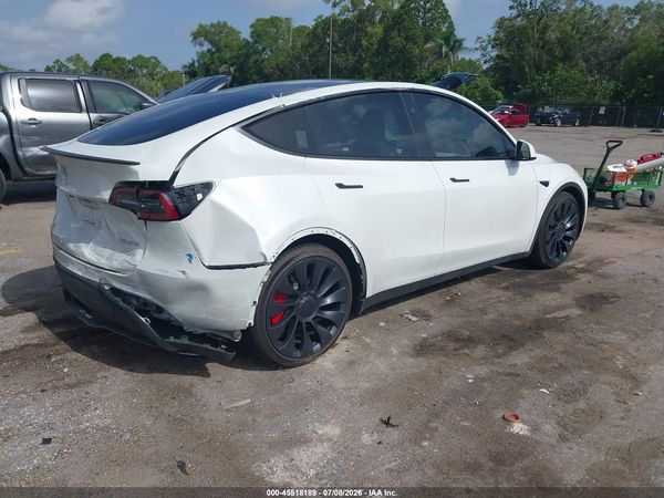 2024 TESLA MODEL Y