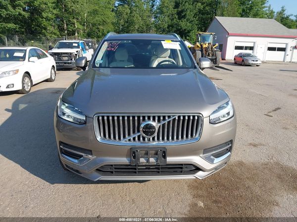 2021 VOLVO XC90