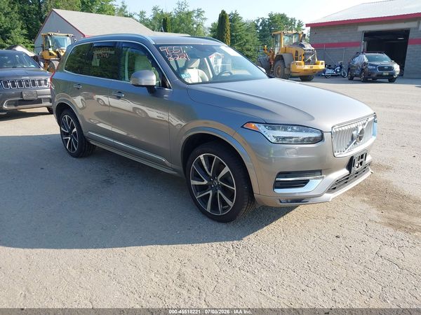 2021 VOLVO XC90