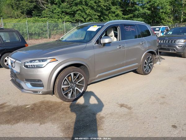 2021 VOLVO XC90