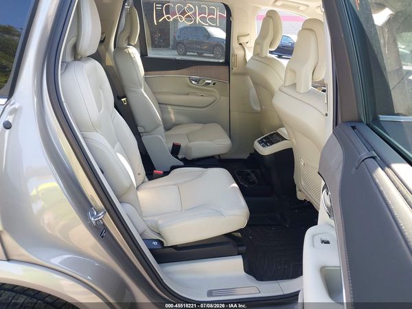 2021 VOLVO XC90
