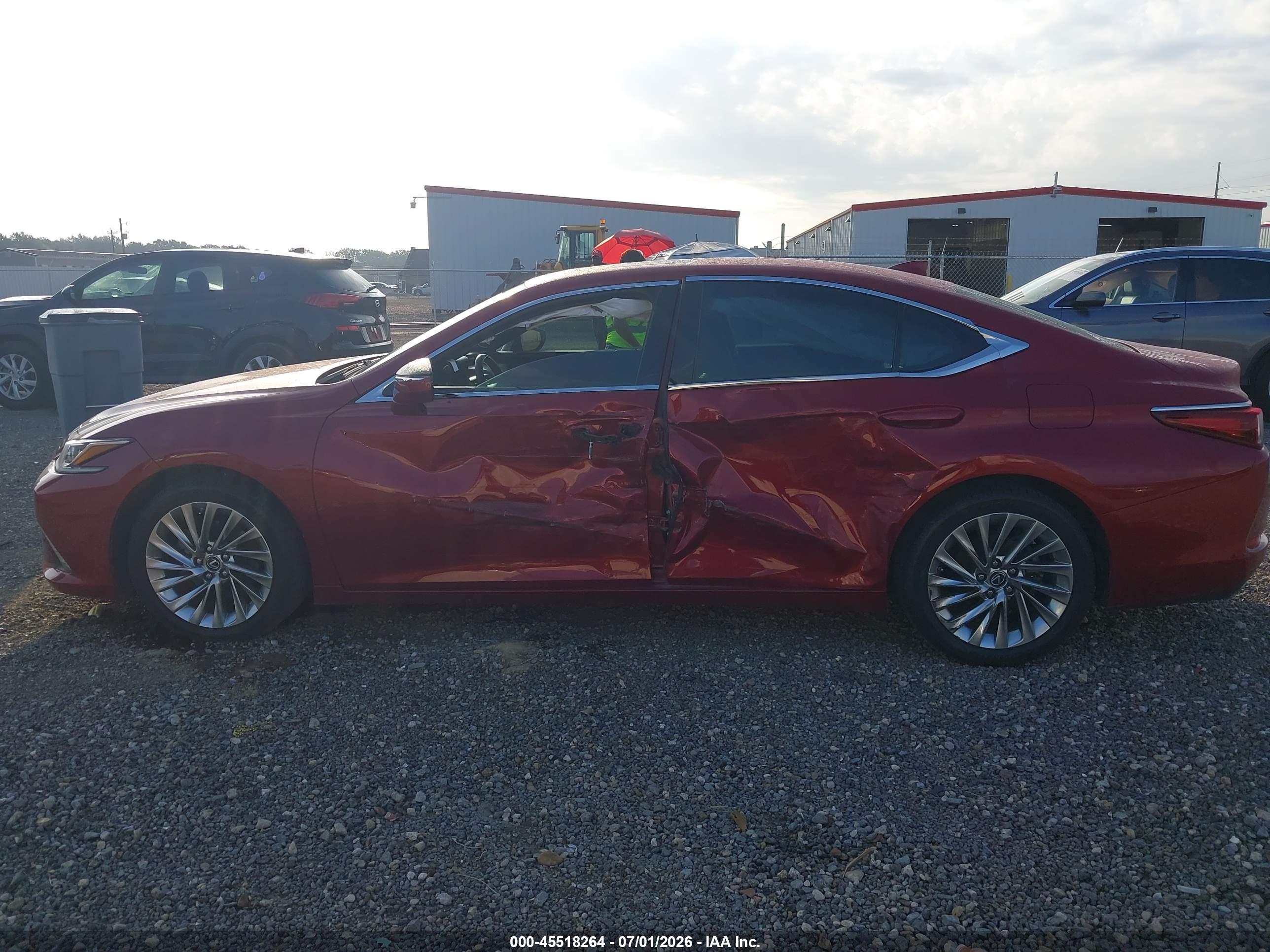2019 LEXUS ES 350