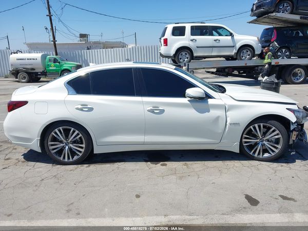 2018 INFINITI Q50 HYBRID LUXE