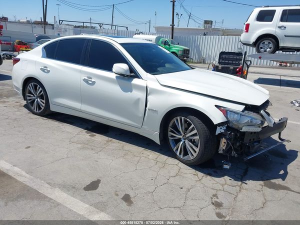 2018 INFINITI Q50 HYBRID LUXE