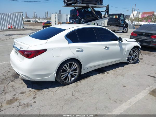 2018 INFINITI Q50 HYBRID LUXE