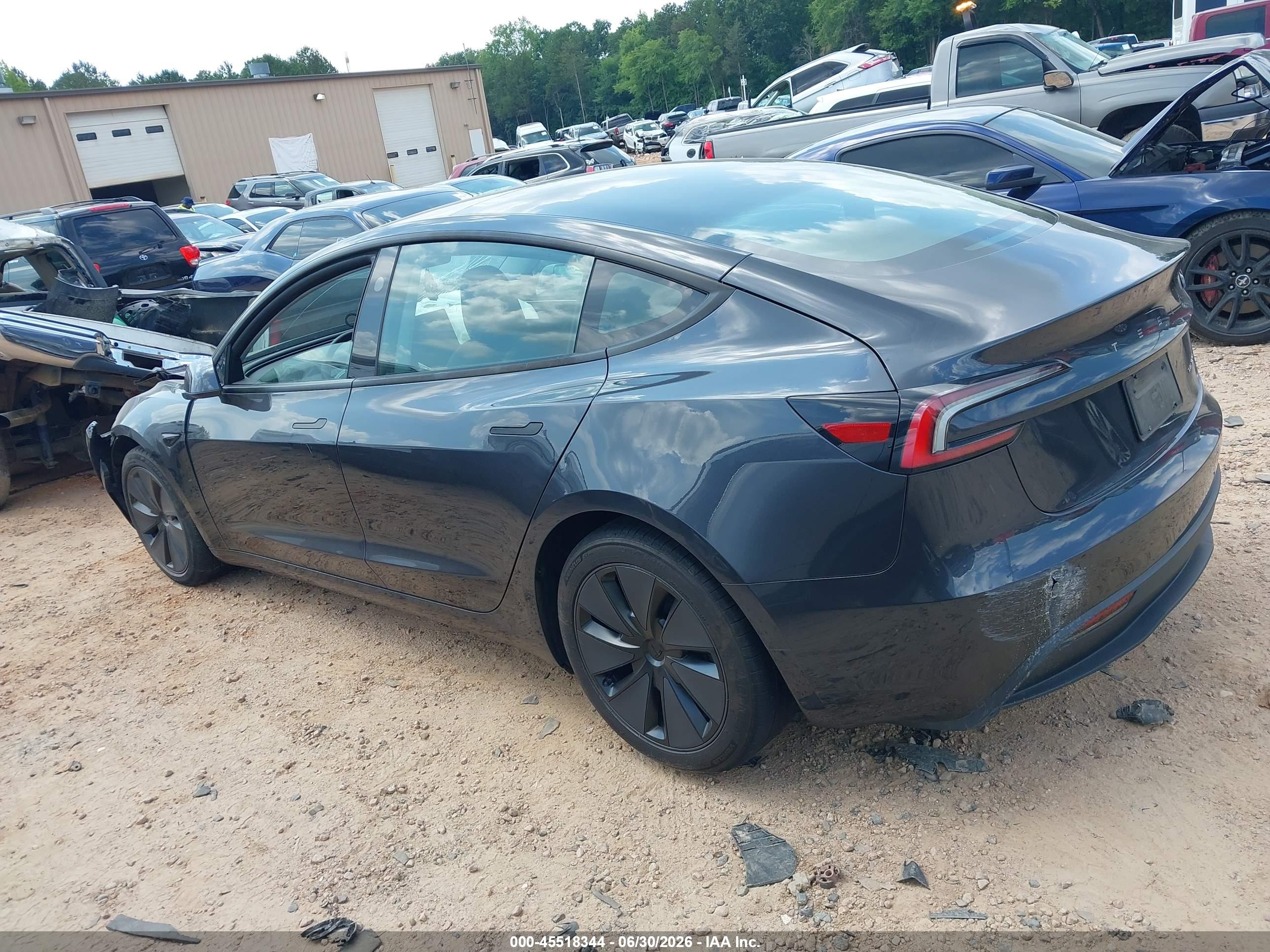 2025 TESLA MODEL 3