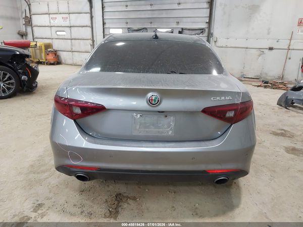 2017 ALFA ROMEO GIULIA TI RWD