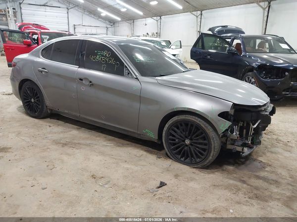 2017 ALFA ROMEO GIULIA TI RWD