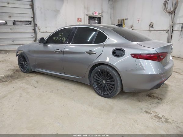 2017 ALFA ROMEO GIULIA TI RWD