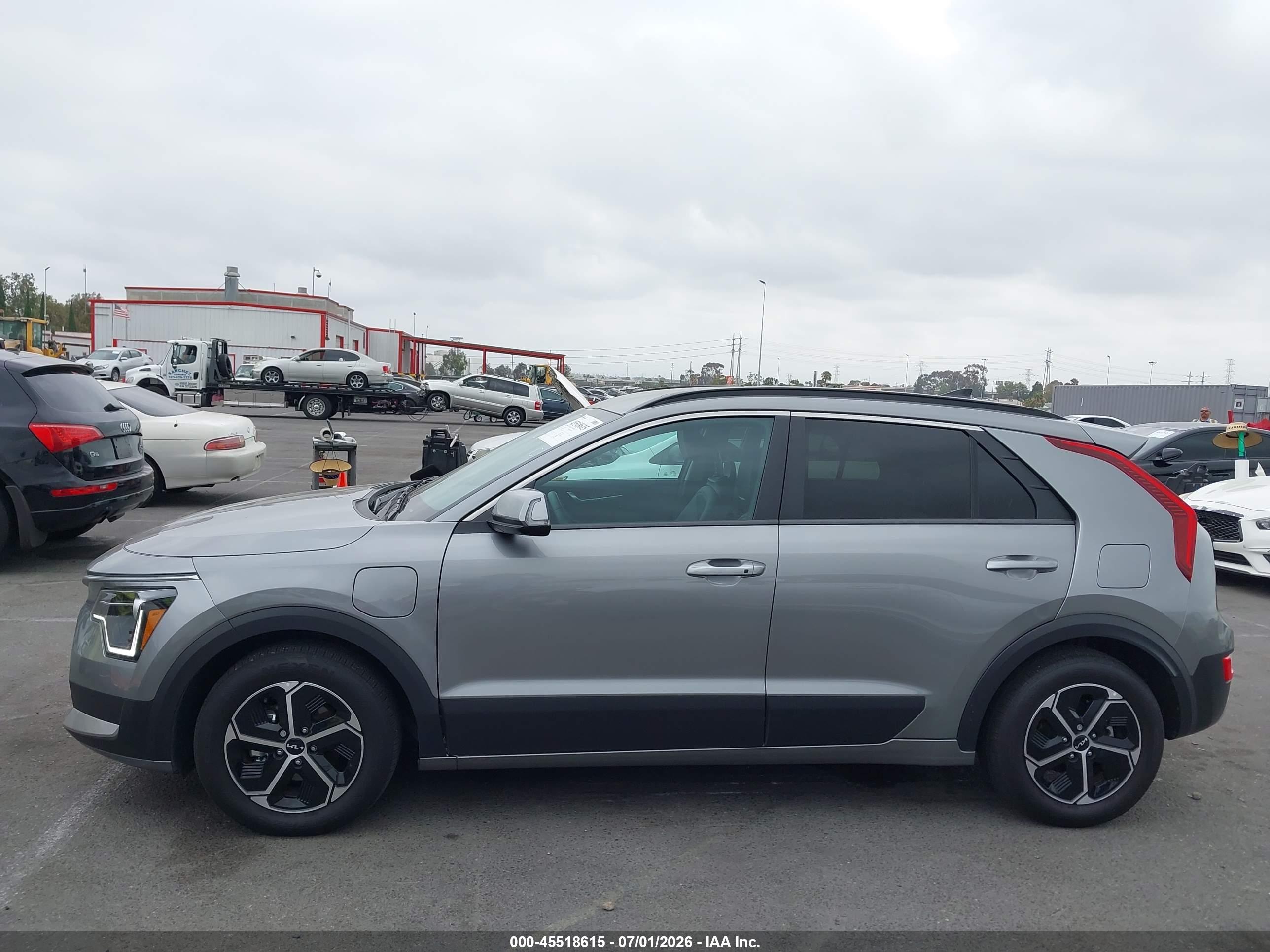 2025 KIA NIRO PLUG-IN HYBRID EX