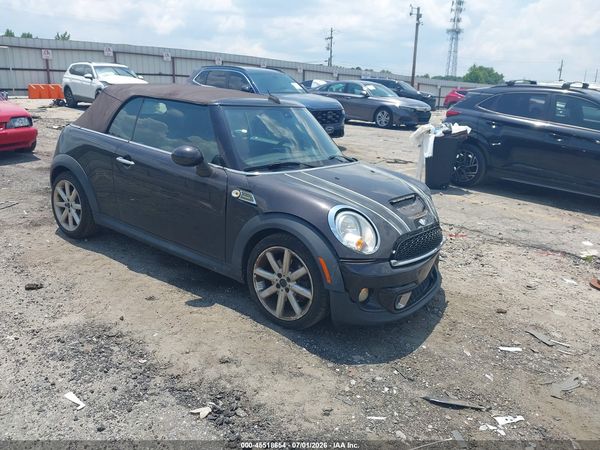 2013 MINI CONVERTIBLE COOPER S