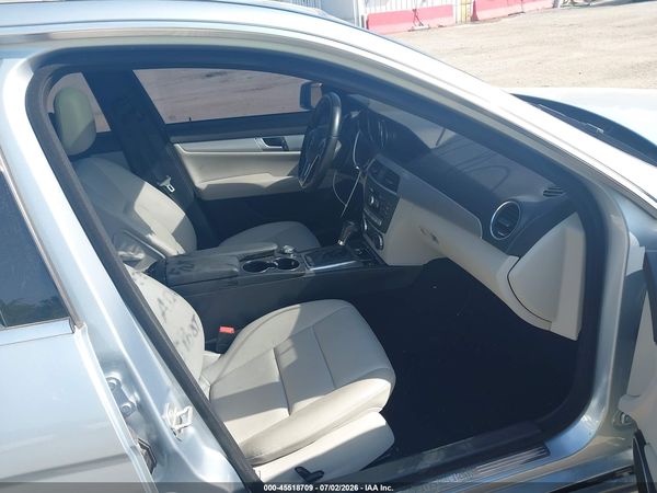 2013 MERCEDES-BENZ C 250 SPORT