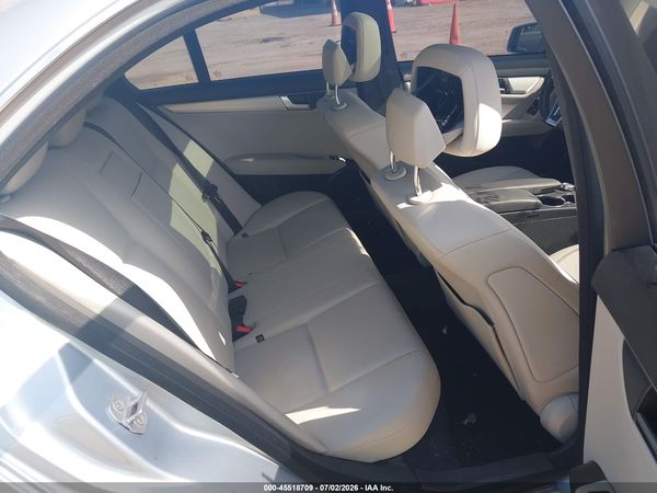 2013 MERCEDES-BENZ C 250 SPORT