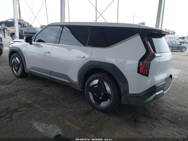 2026 KIA EV9 LIGHT LONG RANGE