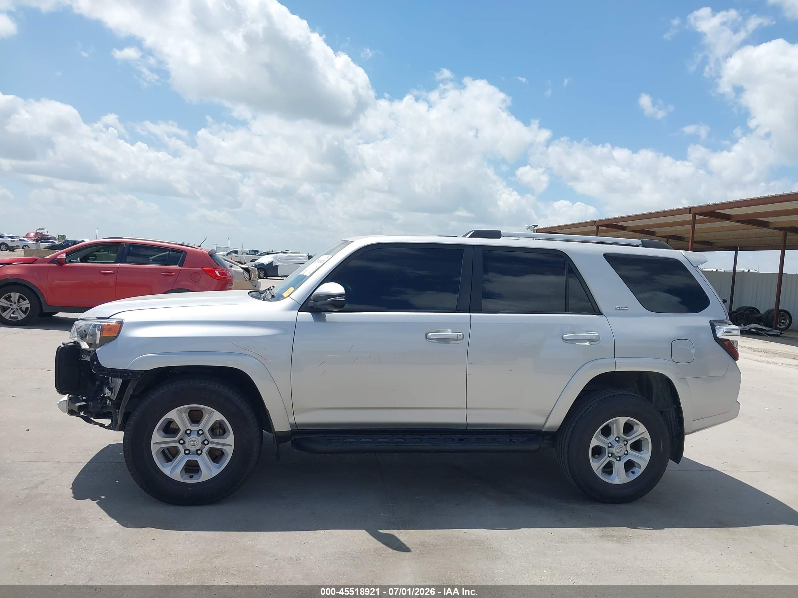 2022 TOYOTA 4RUNNER SR5 PREMIUM