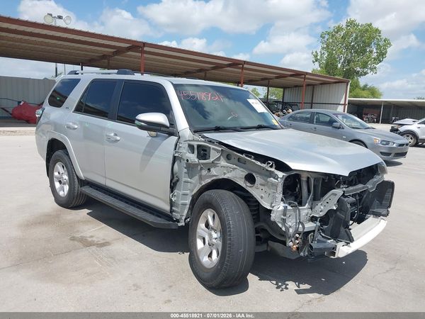 2022 TOYOTA 4RUNNER SR5 PREMIUM