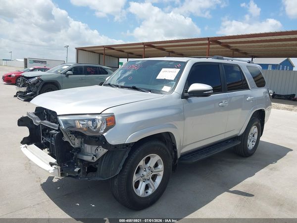 2022 TOYOTA 4RUNNER SR5 PREMIUM