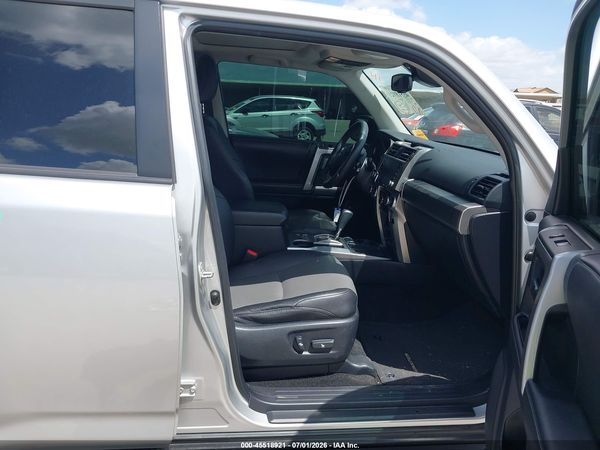 2022 TOYOTA 4RUNNER SR5 PREMIUM