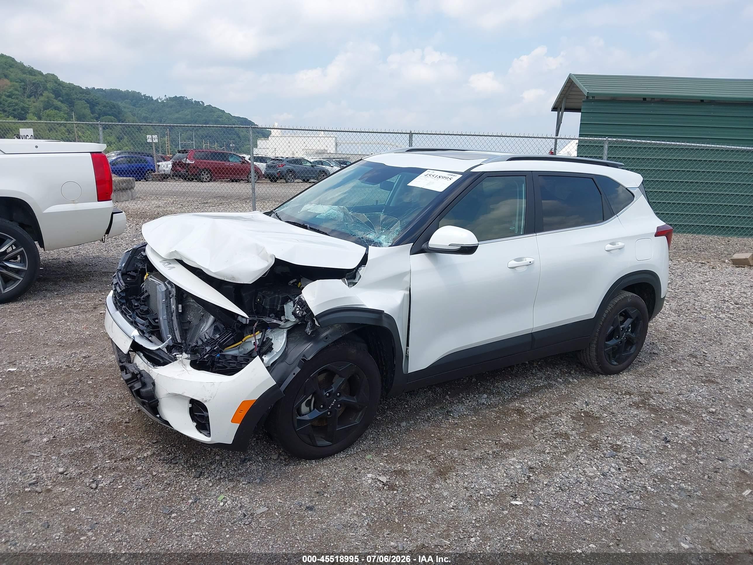 2026 KIA SELTOS EX