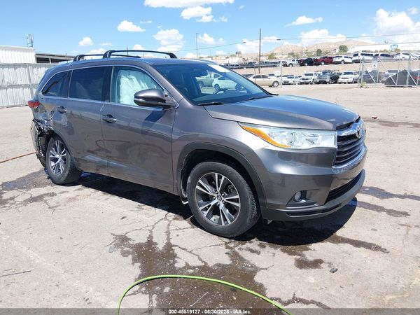 2016 TOYOTA HIGHLANDER XLE V6