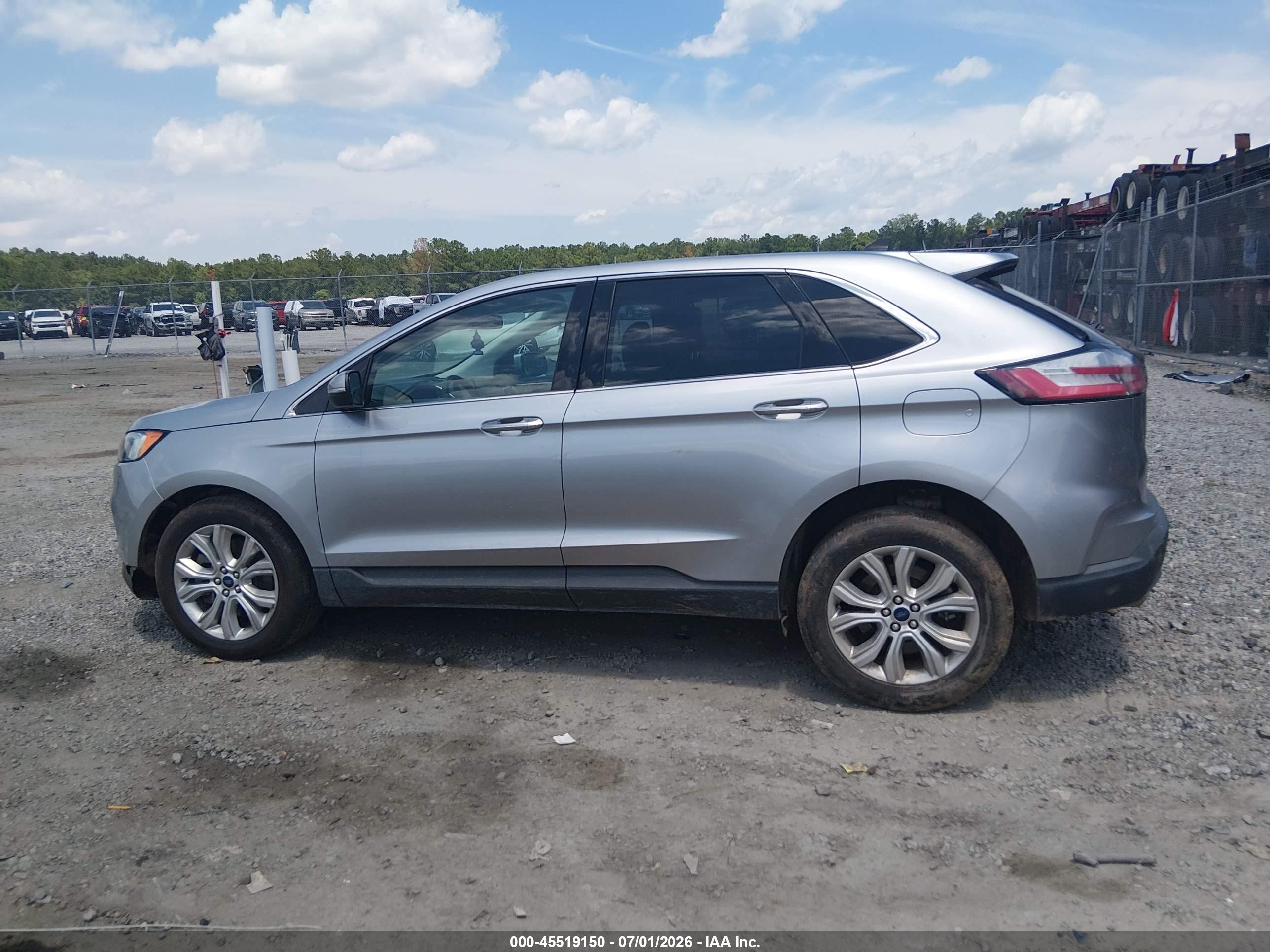 2022 FORD EDGE TITANIUM