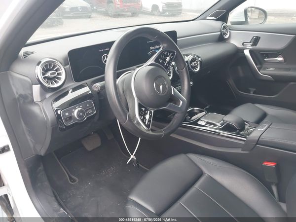 2020 MERCEDES-BENZ A 220 A220