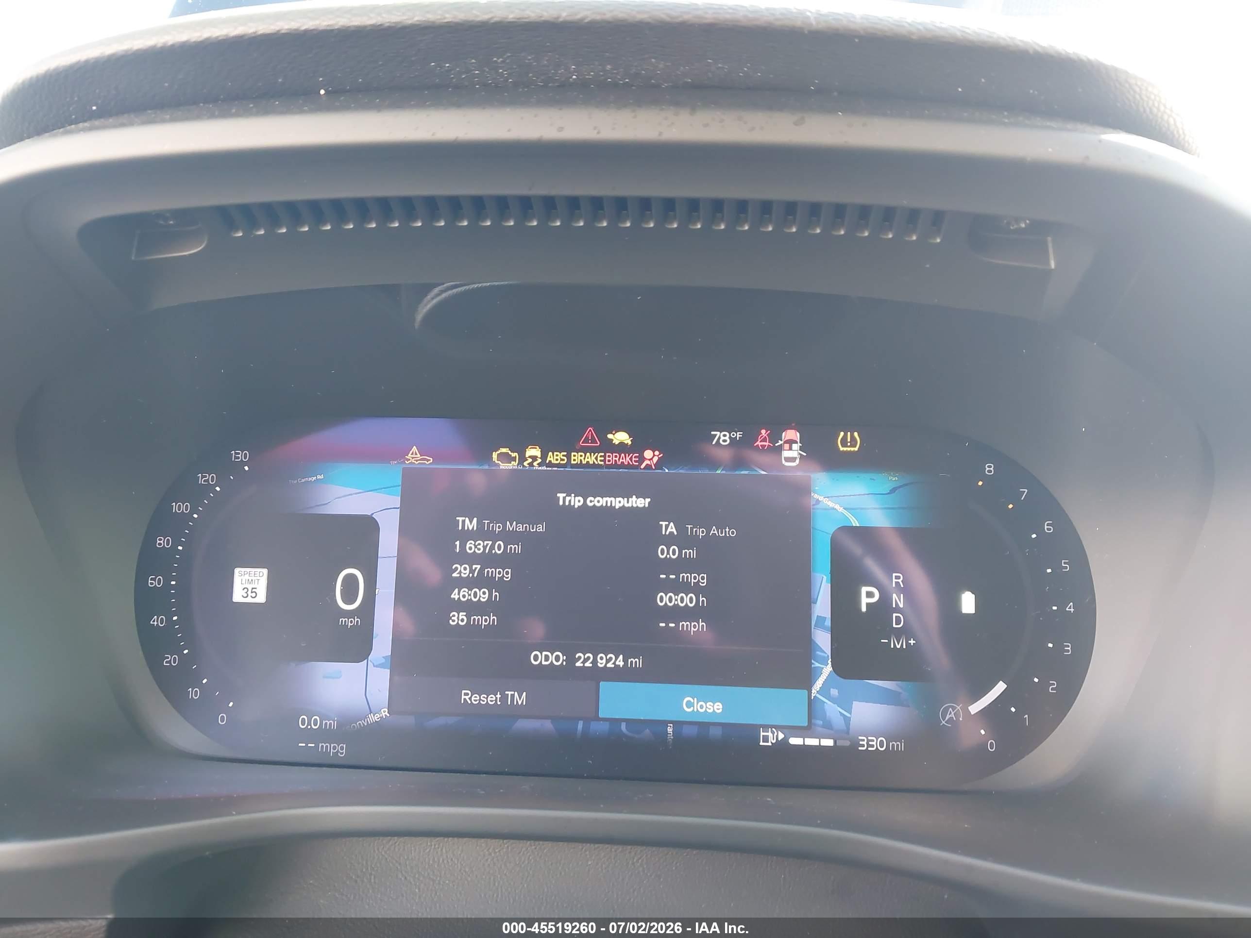 2025 VOLVO XC40 B5 CORE BRIGHT THEME