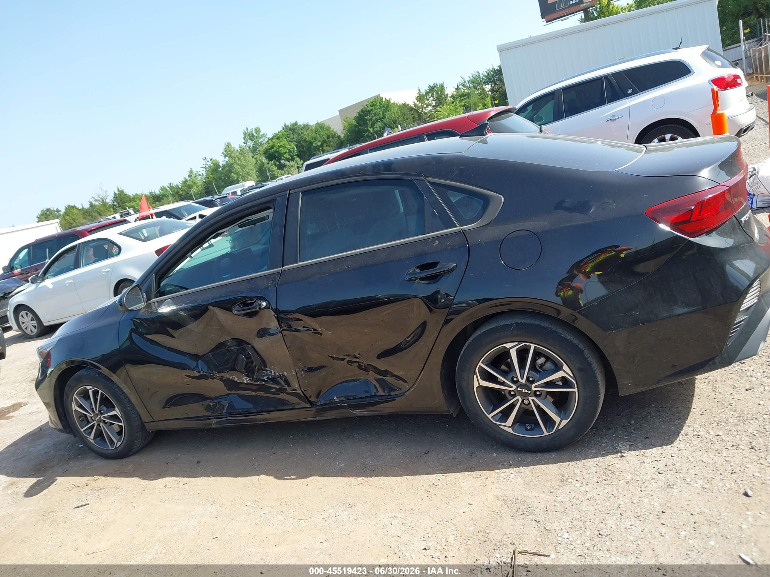 2022 KIA FORTE LXS